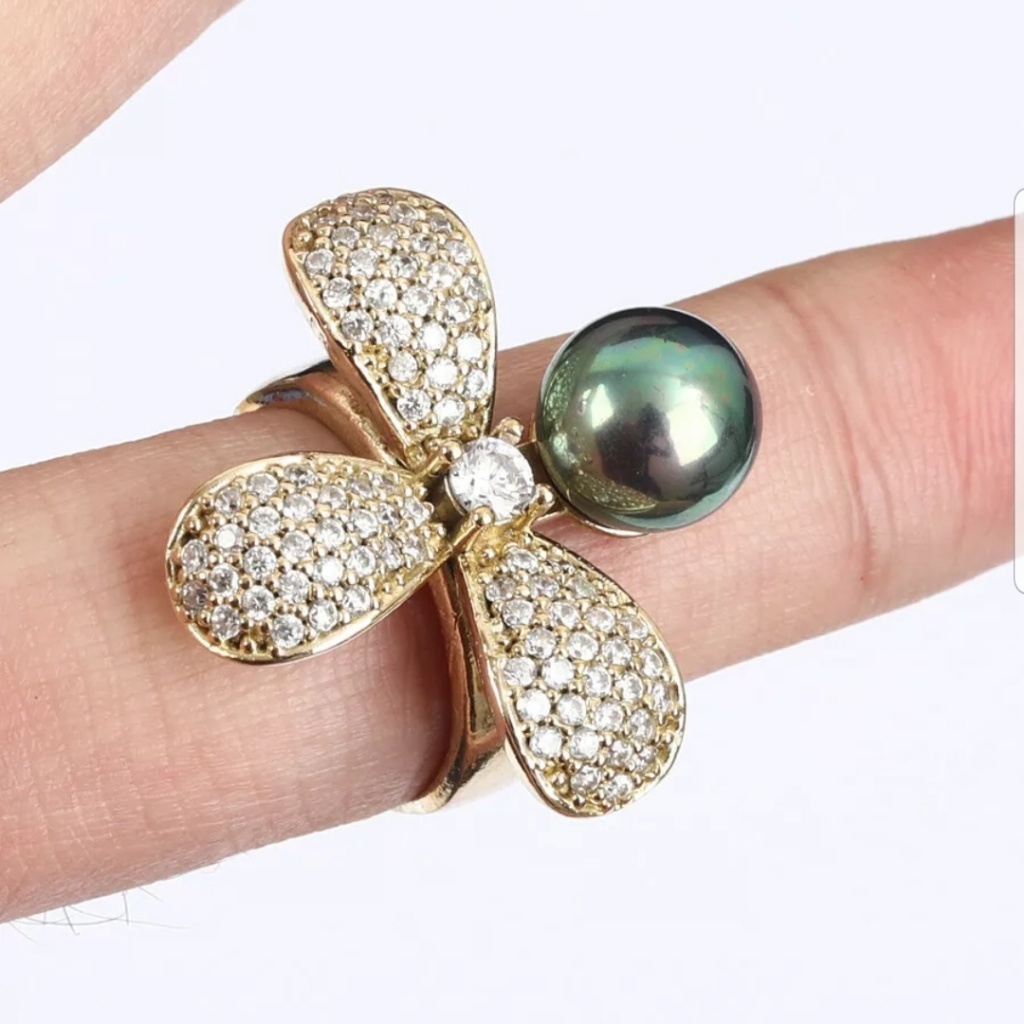 Orchid Black Pearl & White Topaz Ring